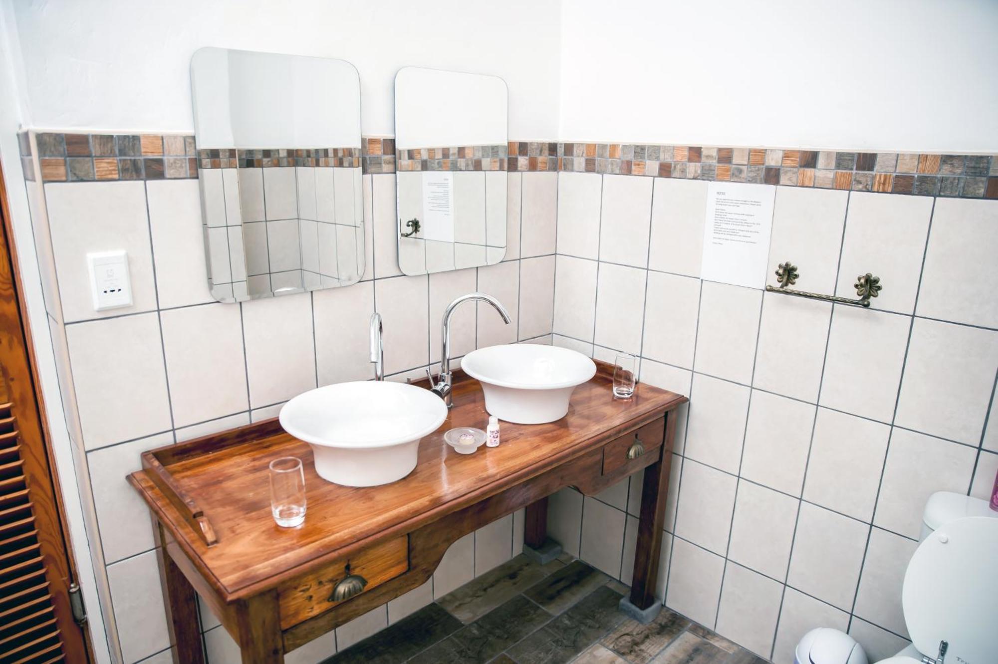 Petal'S Place Robertson Quarto foto